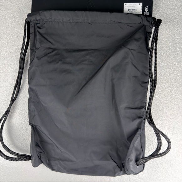 NWT Adidas Men's Women’s Kid’s Black Backpack with Gold Accents Cinch Bag - Picture 8 of 9